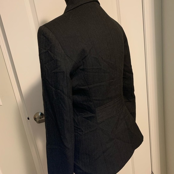 Jacob ladies jacket , size 5/6. Made in Canada. - Picture 10 of 12